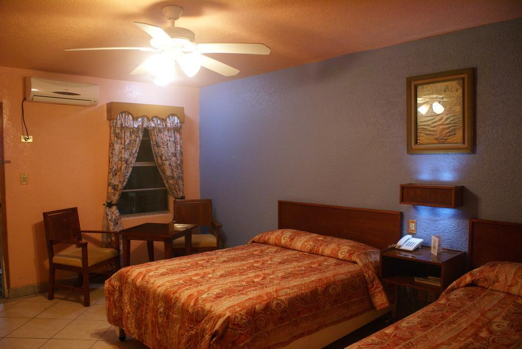 Hotel De Mexico Matamoros  Værelse billede