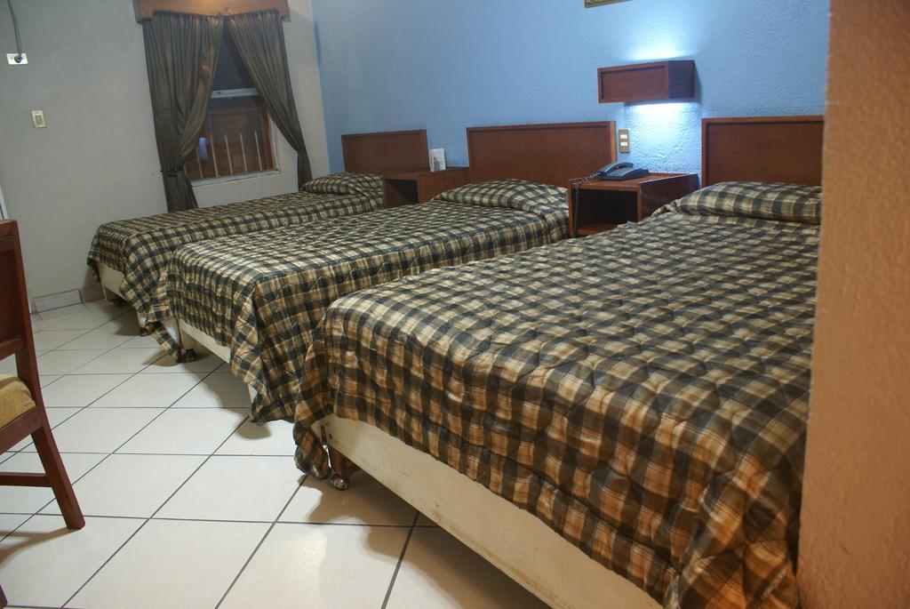 Hotel De Mexico Matamoros  Værelse billede